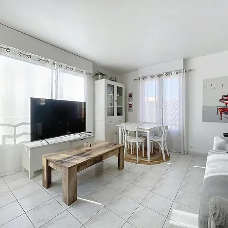Appartement Port Azur - 4 Couchages -1 Chambre-piscine-parking Golfe-Juan
